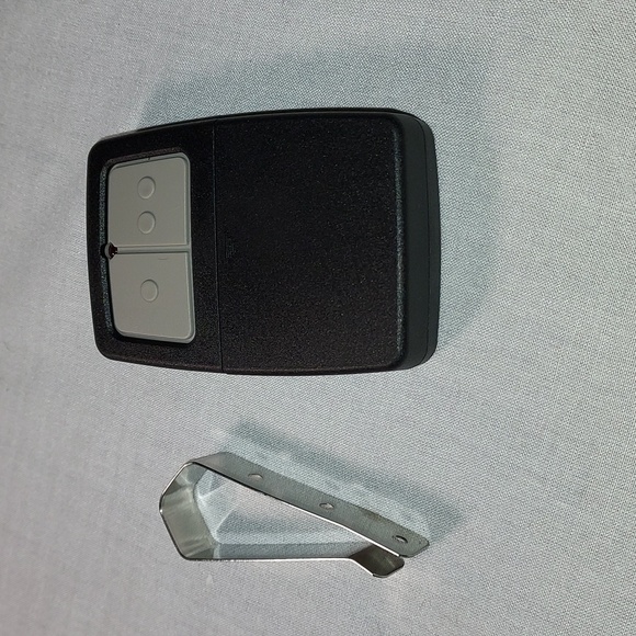 LiftMaster Professional Formula I Door Opener Remote Control - Picture 3 of 5